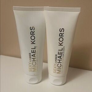Michael Kors Sexy Amber Lotion Duo - White and Gold